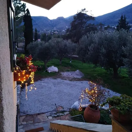 Apartment Aphrodite's Coast Retreat House! Galaxidi