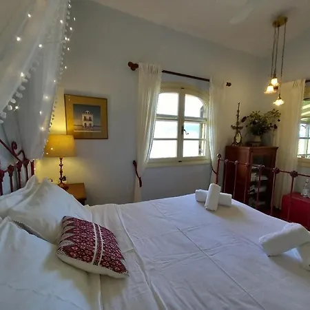 Aphrodite's Coast Retreat House! Galaxidi