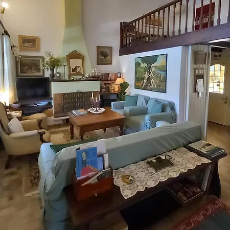 Aphrodite's Coast Retreat House! 아파트