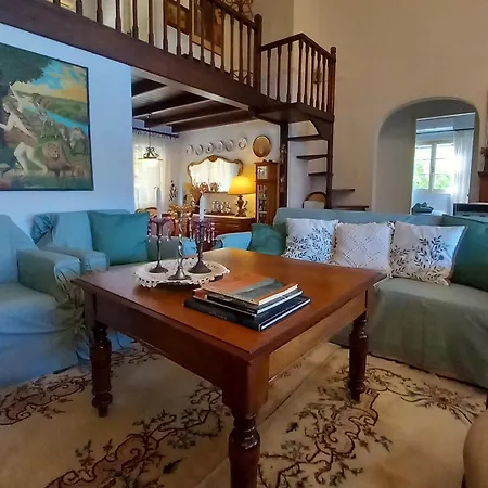 Aphrodite's Coast Retreat House! 아파트 Galaxídhion