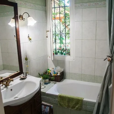 Aphrodite's Coast Retreat House! Lejlighed *