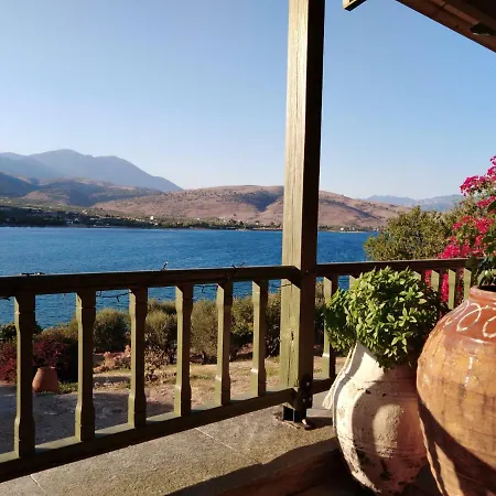 Apartment Aphrodite's Coast Retreat House!